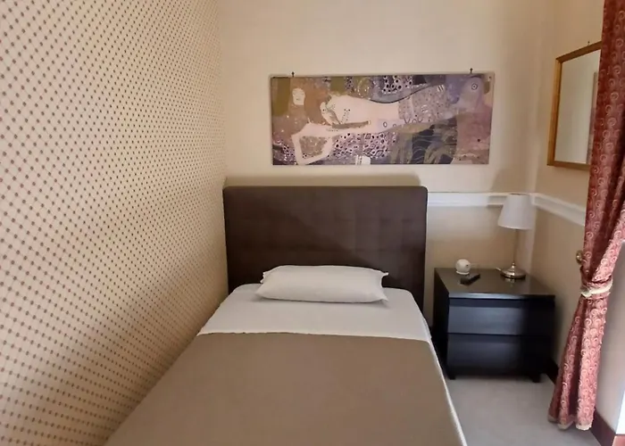 Bed & Breakfast La Del Vulcano 3*